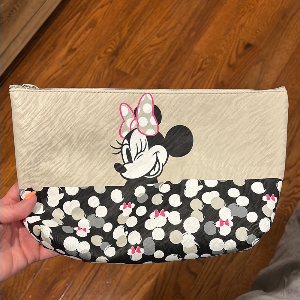 Minnie Mouse make up bag